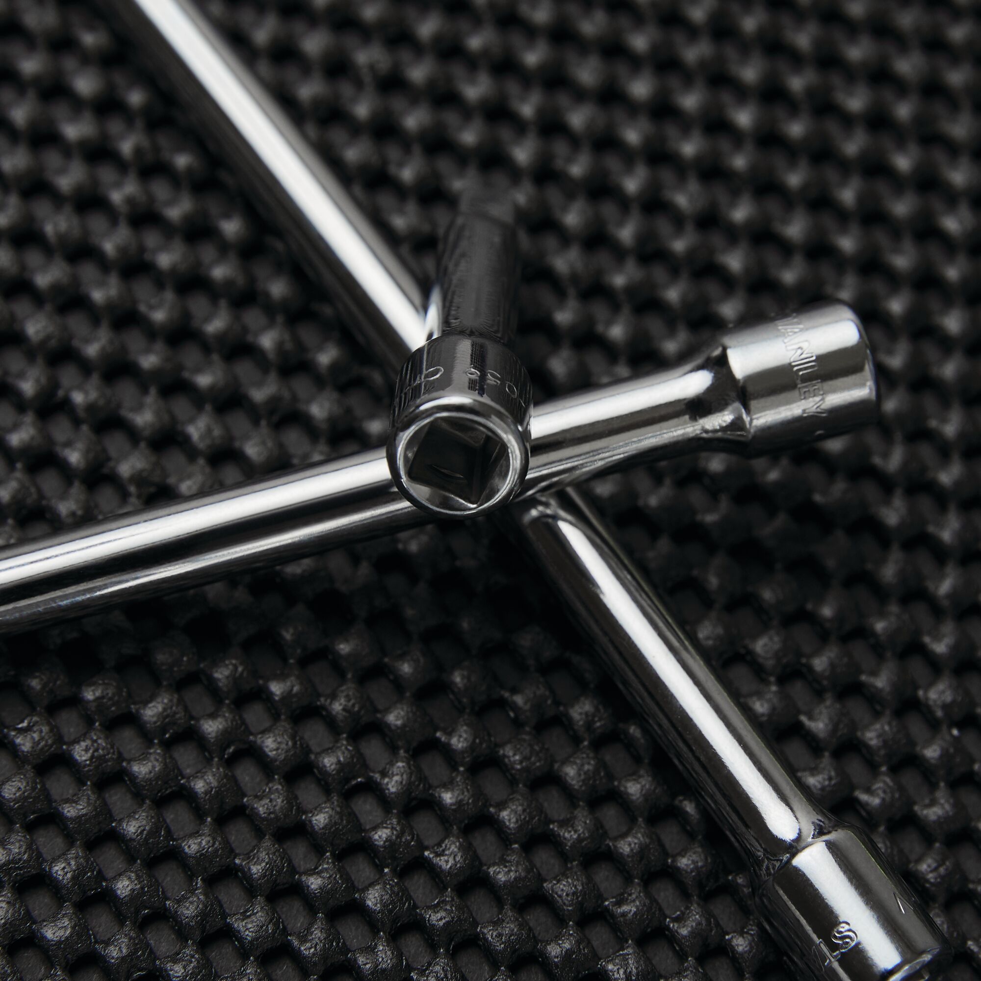 Close up of 3 piece Extension Bar Set