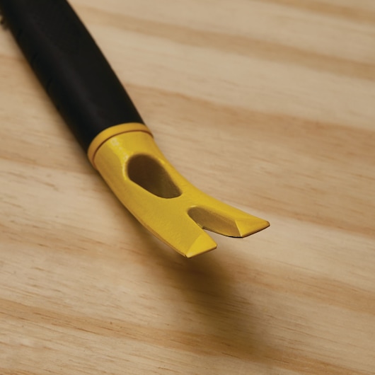 Beveled nail slot feature of 18 inch functional utility bar.