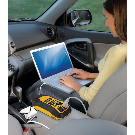 500 watt power inverter with USB being used to charge a laptop.