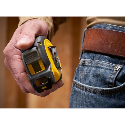 STANLEY Control lock tape measure
