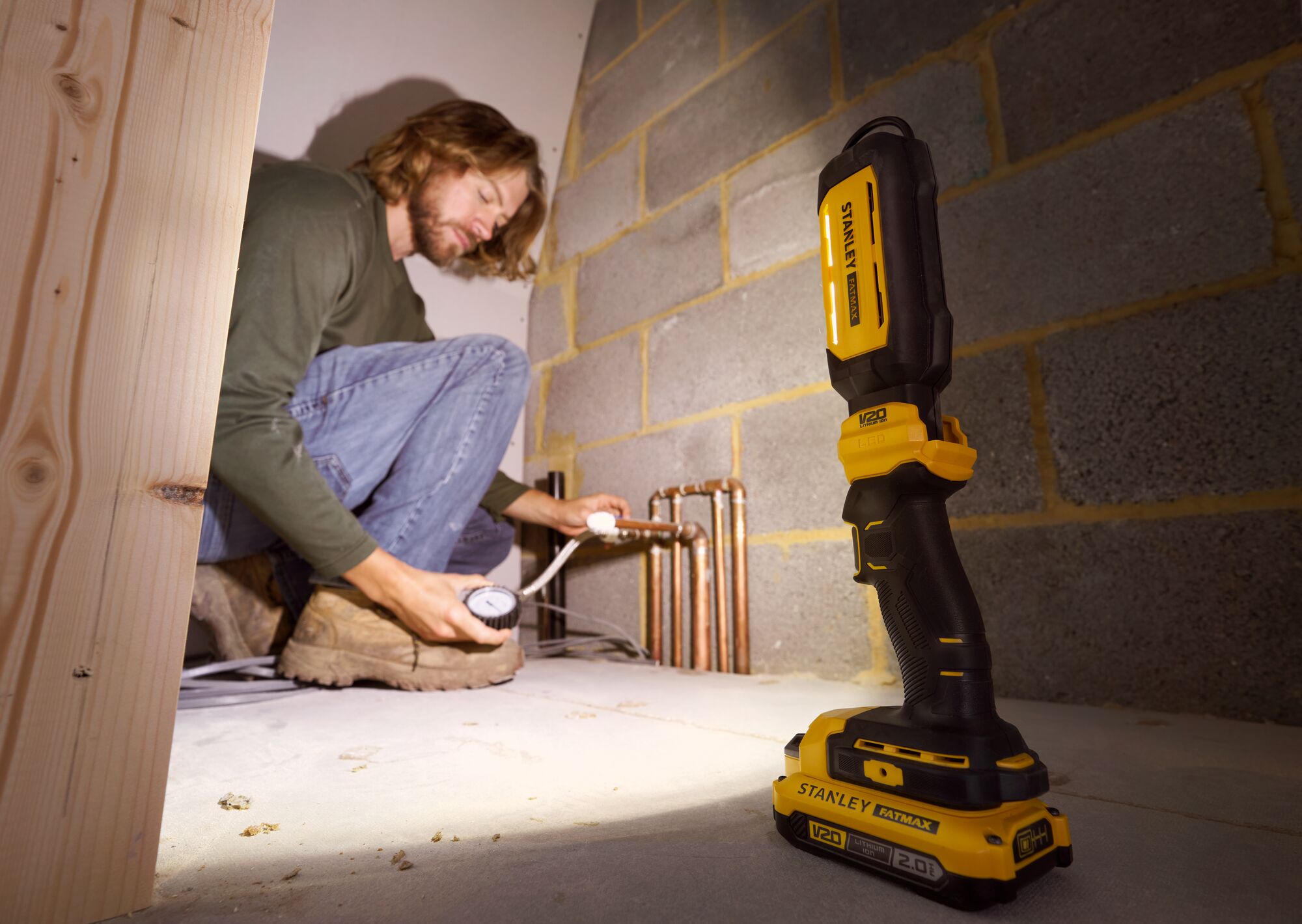 18V STANLEY® FATMAX® V20 Pivot Light